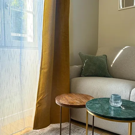 Le Jaures, L'elegance Doree Castres (Tarn)